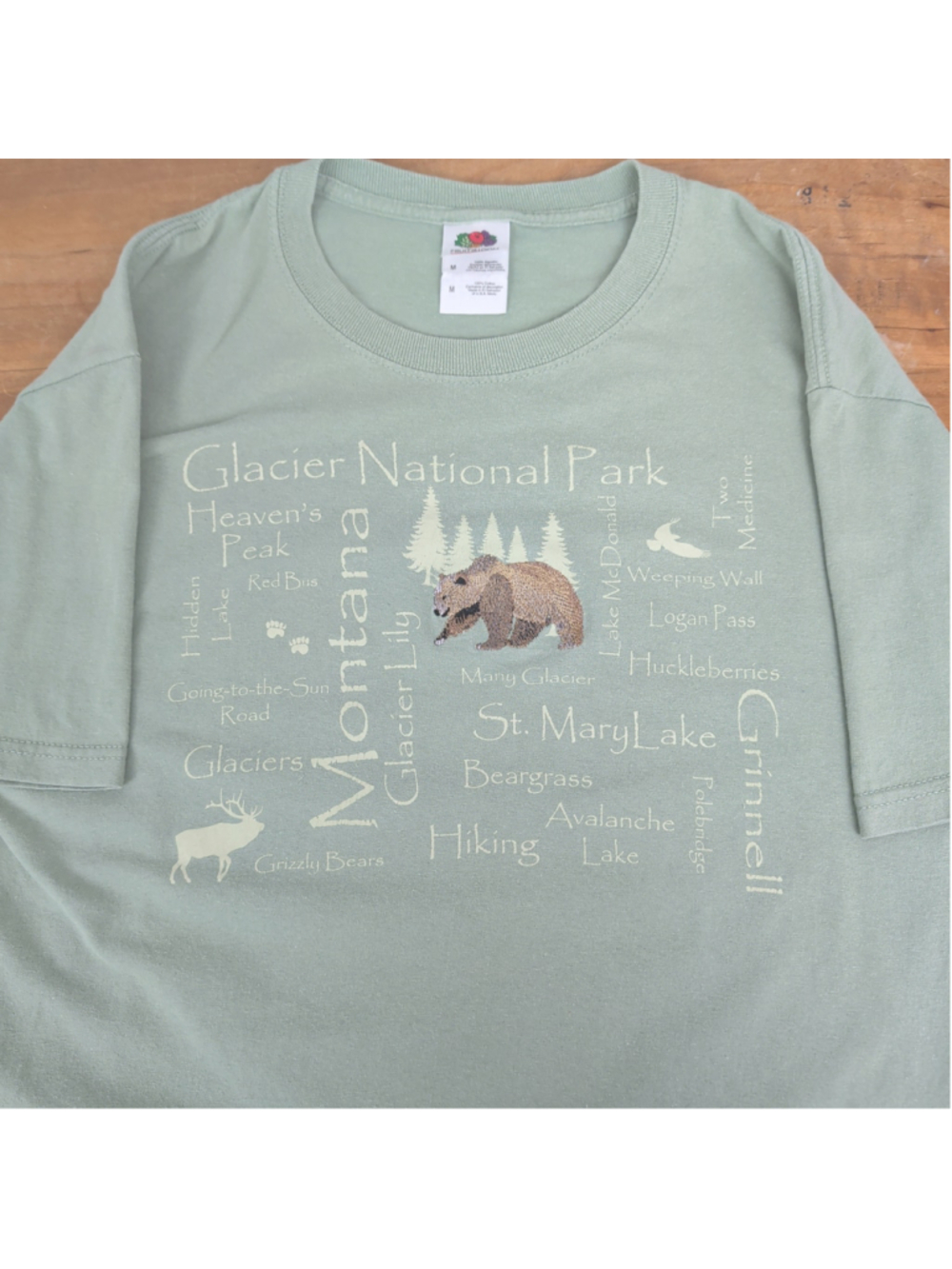 Vintage Glacier National Park Bear T-Shirt Medium